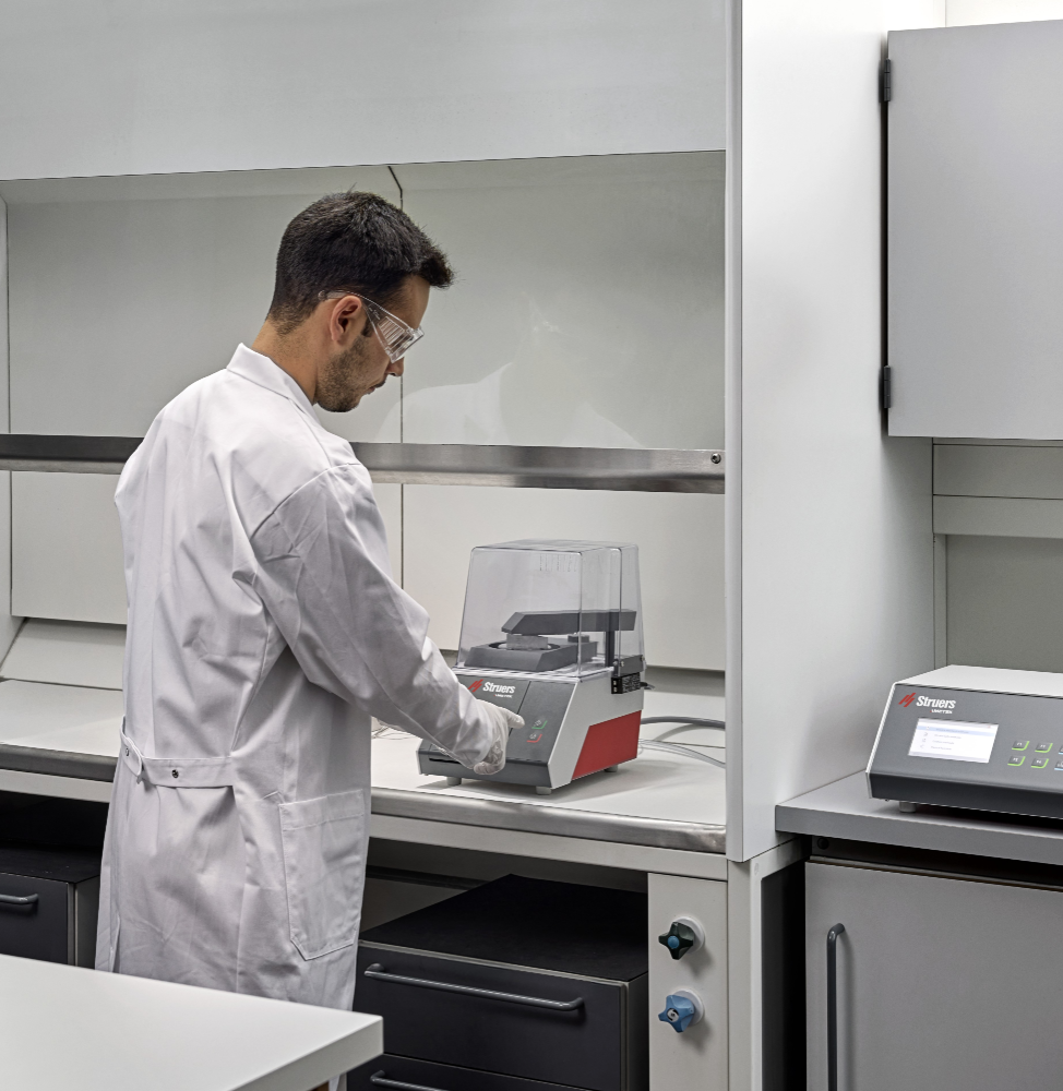 LectroPol-7 separated control unit and polishing unit